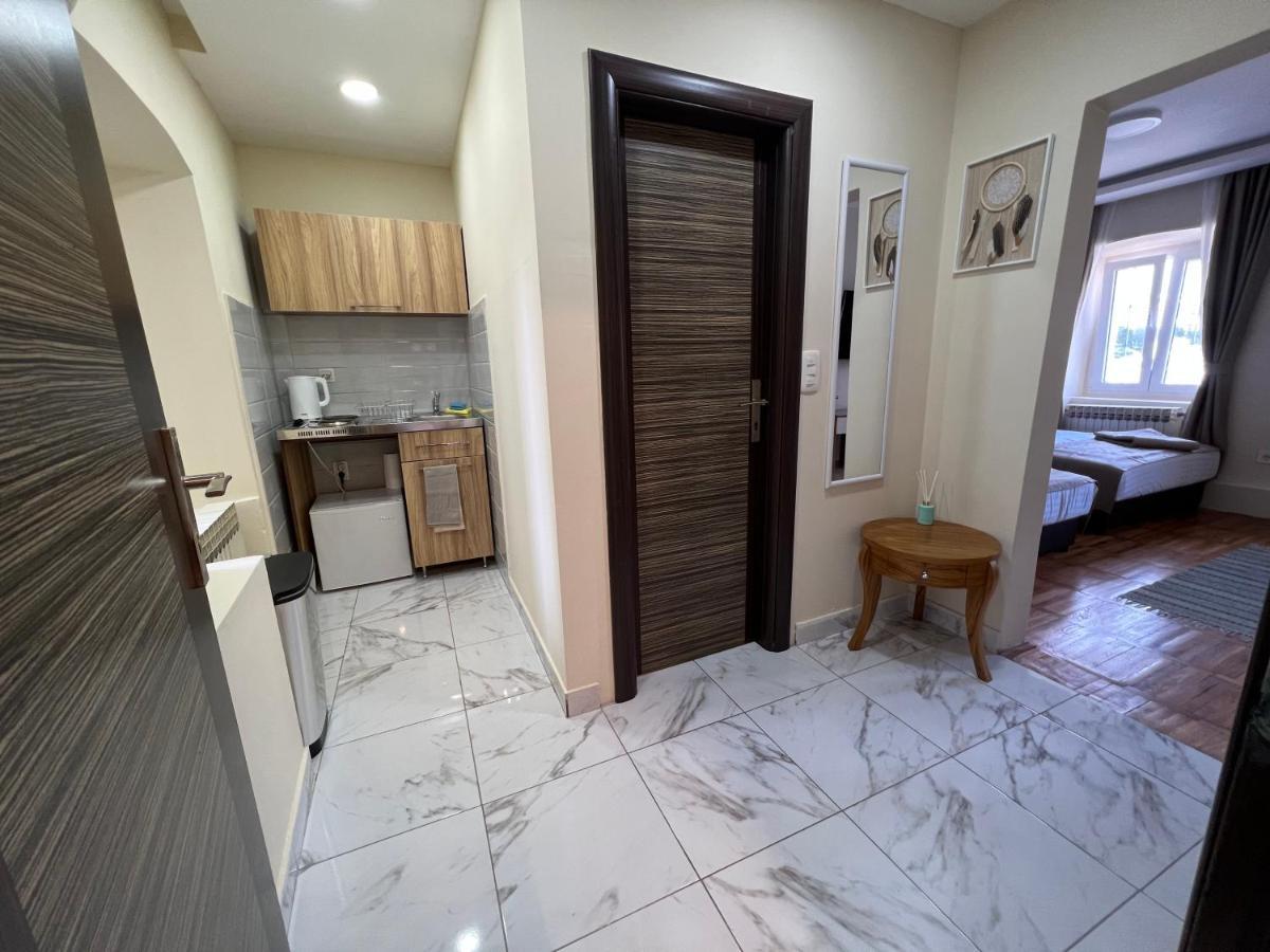 Regina Apartments บุดวา ภายนอก รูปภาพ